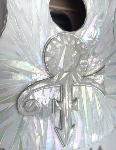 Details of Prince Glass Art Sculpture